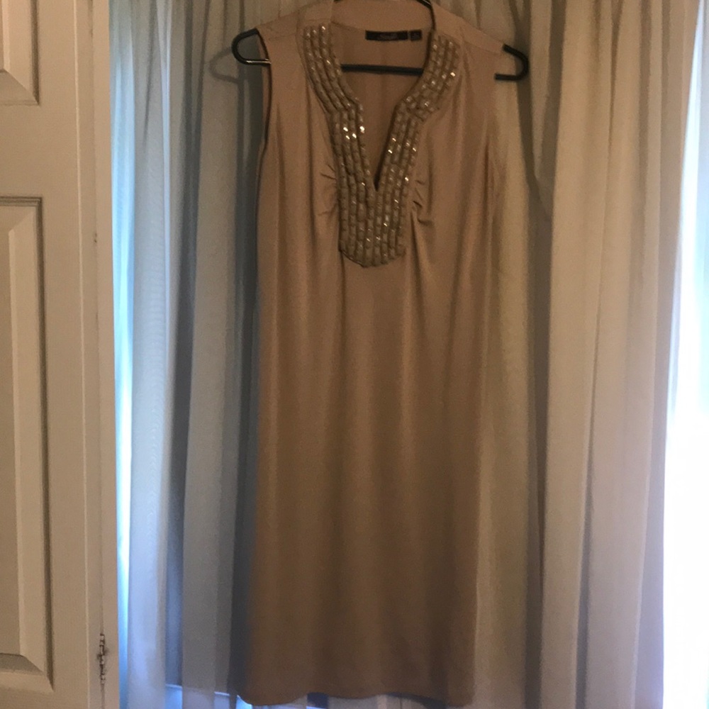 Women’s dress